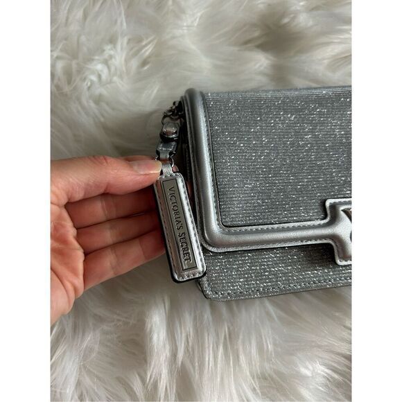 VICTORIA'S SECRET Shimmering Silver Logo BLING MINI CROSSBODY BAG y2k clutch cro - Picture 6 of 11